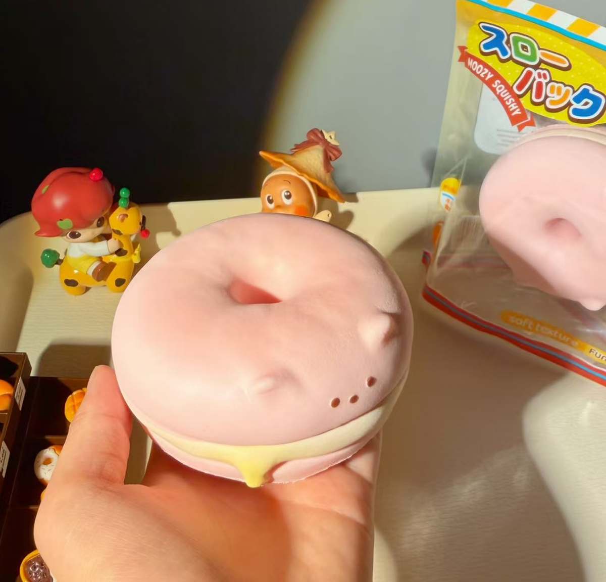🐷 Piggy Cheese Bagel [Moozy]