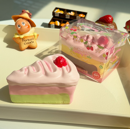 🍰 Raspberry Cake [Moozy]