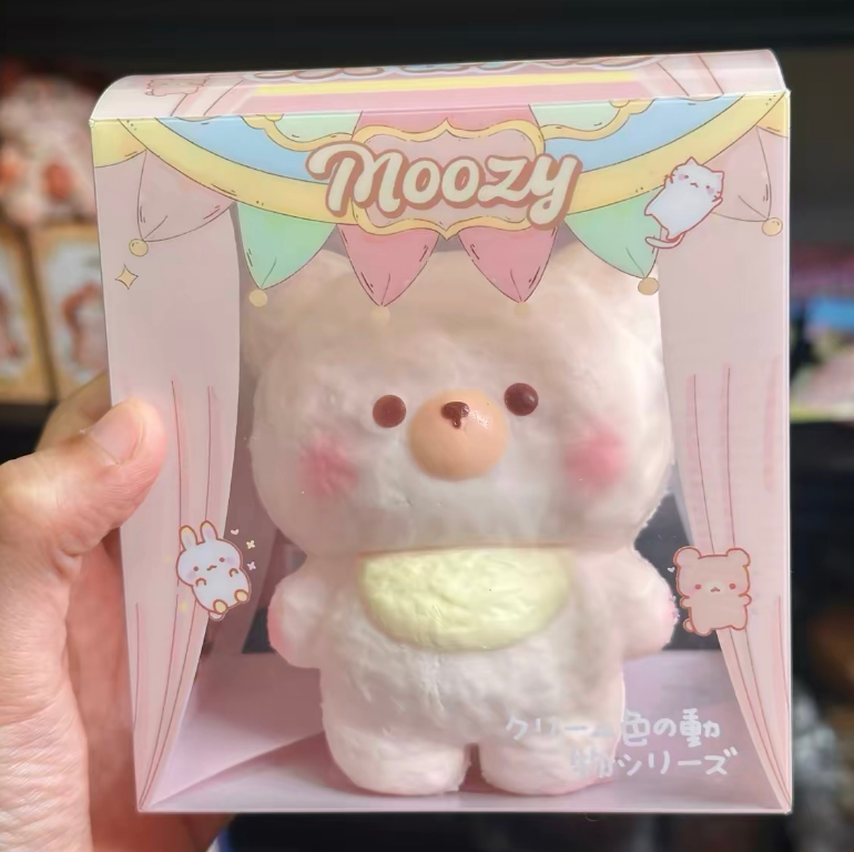 🍓 Strawberry Bib Bear [Moozy]